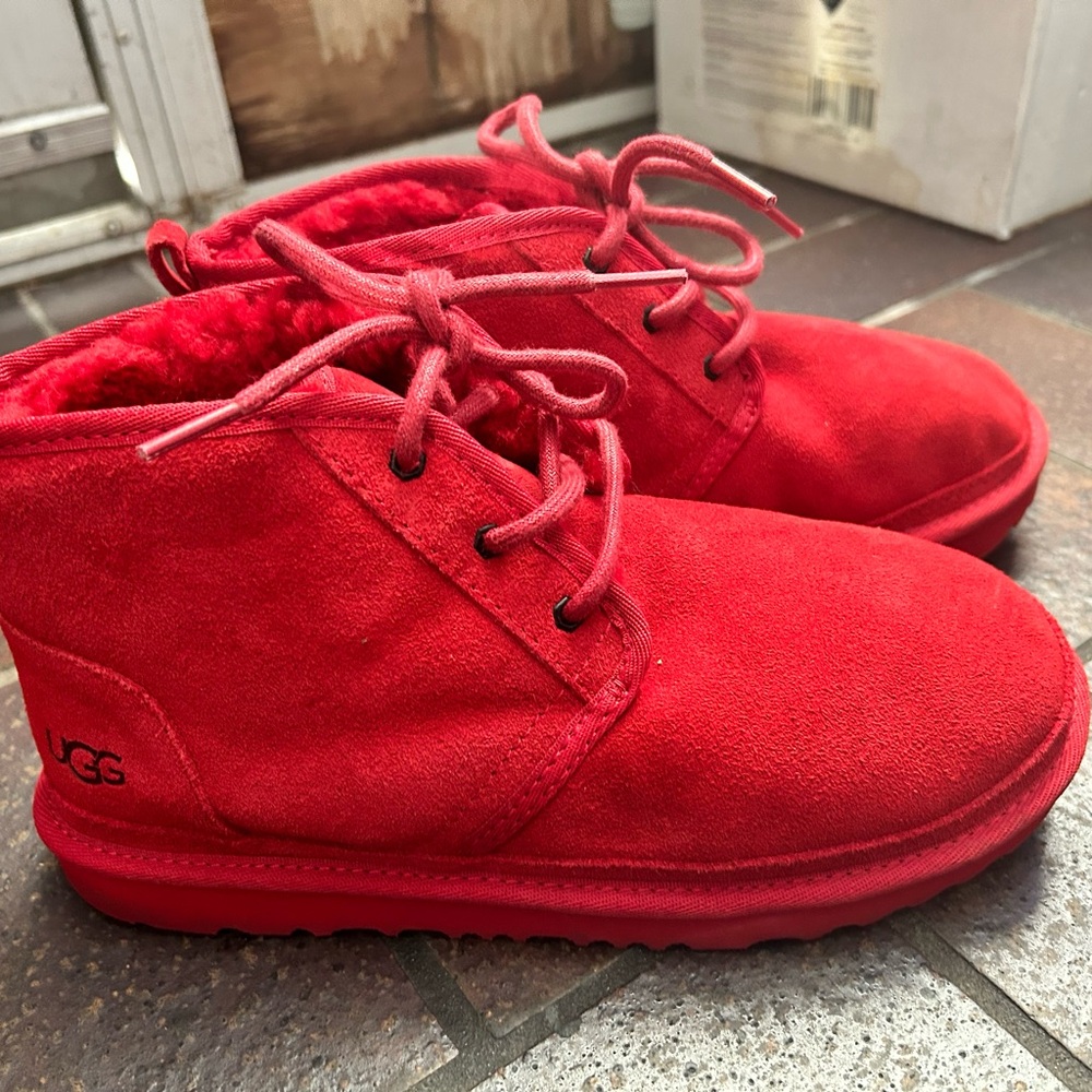 Uggs youth size 5